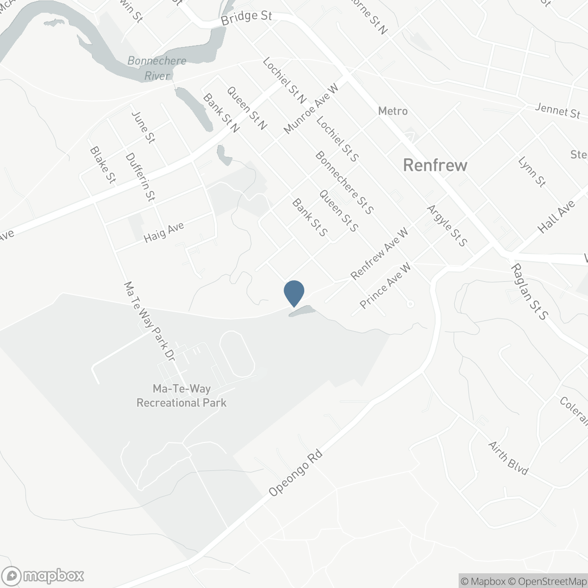200 ROSS STREET, Renfrew, Ontario K7V 2J2